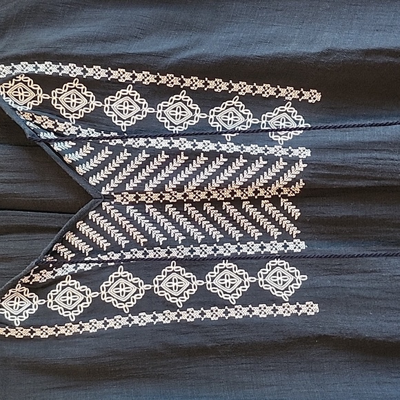 Medium Christopher and Banks linen top - Picture 4 of 4